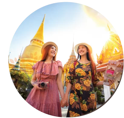 two-women-travel-domestic-temple-in-thailand